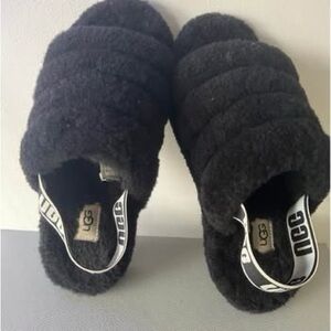 UGG Kids Black Fluffy Slippers with Logo Strap